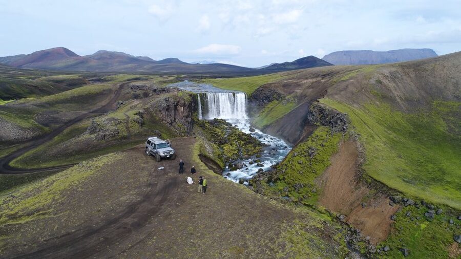 From Reykjavik: Private Landmannalaugar & Hekla Jeep Tour - Getting close to volcanic craters at Ljótipollur