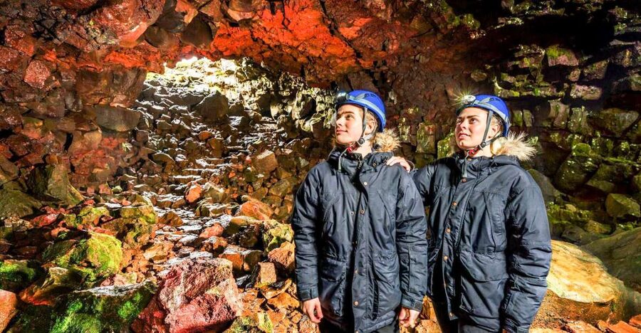 From Reykjavik: Raufarhólshellir Lava Tunnel by Bus - Leitahraun Lava Flow, 5,200 Years Later