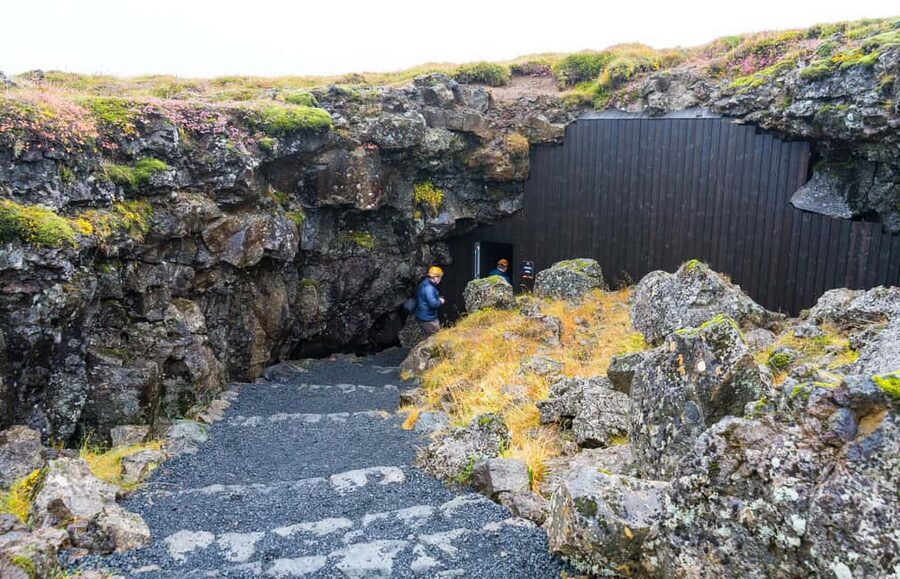 From Reykjavik: Raufarhólshellir Lava Tunnel Tour - Price and value: what 69 USD buys you
