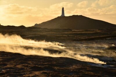 Reykjanes Geopark Tour & Airport Transfer