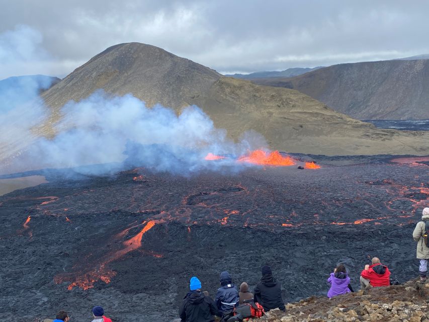 From Reykjavik: Reykjanes Geopark Tour and Sky Lagoon Visit - Standing Astride the Rift Between Two Tectonic Plates