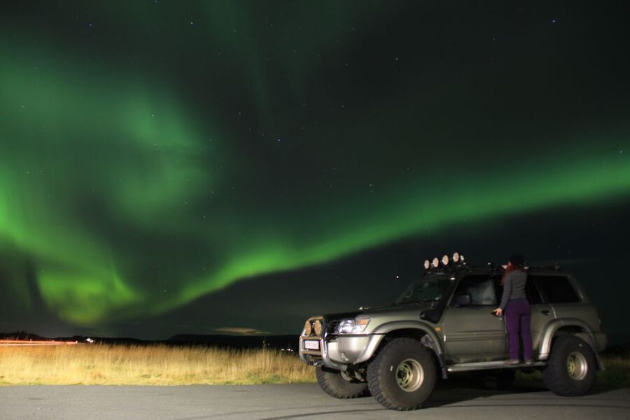From Reykjavík: Spot the Northern Lights with Snacks & Drink - Key Things You’ll Remember