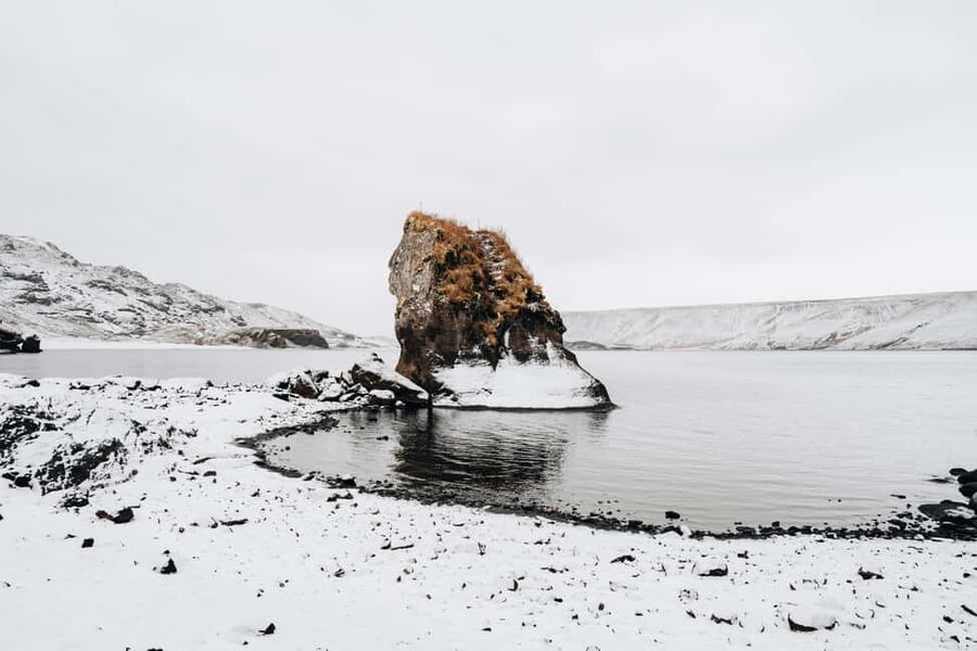 From Reykjavik: Volcanic Peninsula & Grindavik Minibus Tour - Reykjavik to Reykjanes: why this 6-hour mini-adventure is worth it