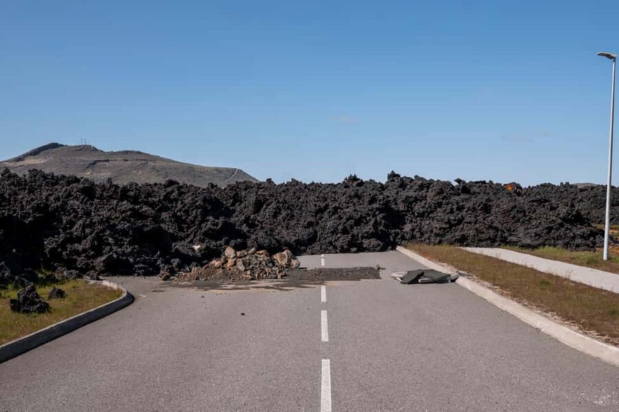 From Reykjavik: Volcanic Peninsula & Grindavik Minibus Tour - Price and value: what 107 dollars buys in Iceland time