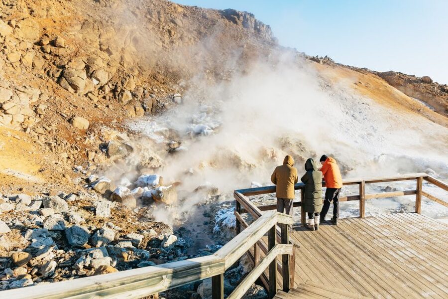 From Reykjavík: Volcanoes and Blue Lagoon Day Trip - Kleifarvatn Black Beach Stop: A Quick Hit of Basalt and Mountain Views