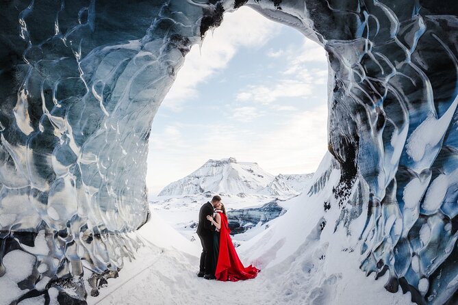Full Day Private Iceland Elopement Photographer - How local planning can save your energy on the ground