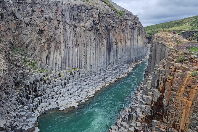 Full Day Stuðlagil Canyon and Reindeer Park Guided Tour - The big idea: one guided day for canyon views and reindeer time