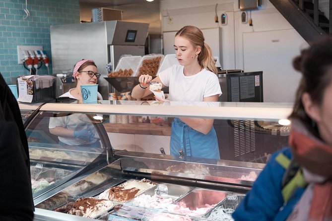 Funky Food & Beer Walk of Reykjavik - Traditional food and history - Reykjavik City Hall and Alþingi: politics in two quick bites