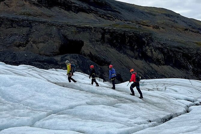 Glacier Adventure at Sólheimajökull - Logistics that matter: boots, lunch, and how to prepare