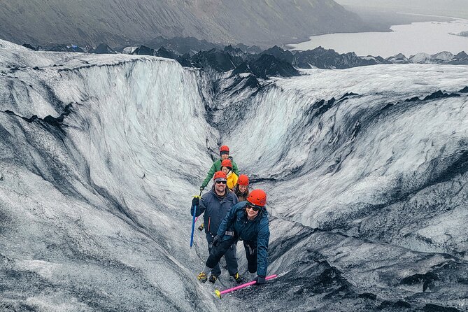 Glacier Hike at Sólheimajökull Shared Experience - Your 3-hour Sólheimajökull hike: what the time actually feels like