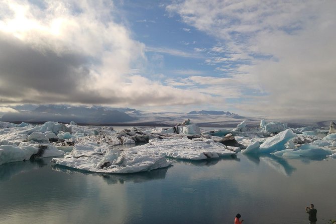 Glacier Lagoon, Diamond Beach, Black Sand Beaches and Waterfalls - Reynisfjara again and the Vík viewpoint: coastal drama near town