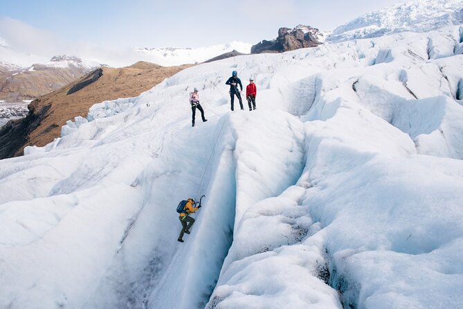 Glacier Xtreme: Vatnajökull Ice Climbing + Hike from Skaftafell - Skaftafell Pickup to Falljökull: the day starts before the ice