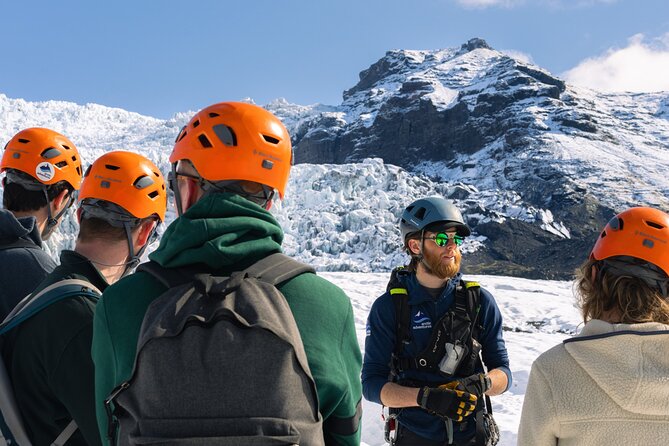 Glacier Xtreme: Vatnajökull Ice Climbing + Hike from Skaftafell - The glacier hike: 8 km and 350 to 400 m of effort