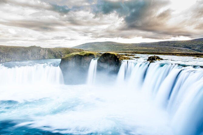 Godafoss Waterfall & Turf House Half-Day Tour from Akureyri Port - Stop 3, Fnjoskadalur and the 45-Minute Transfer Mood Shift
