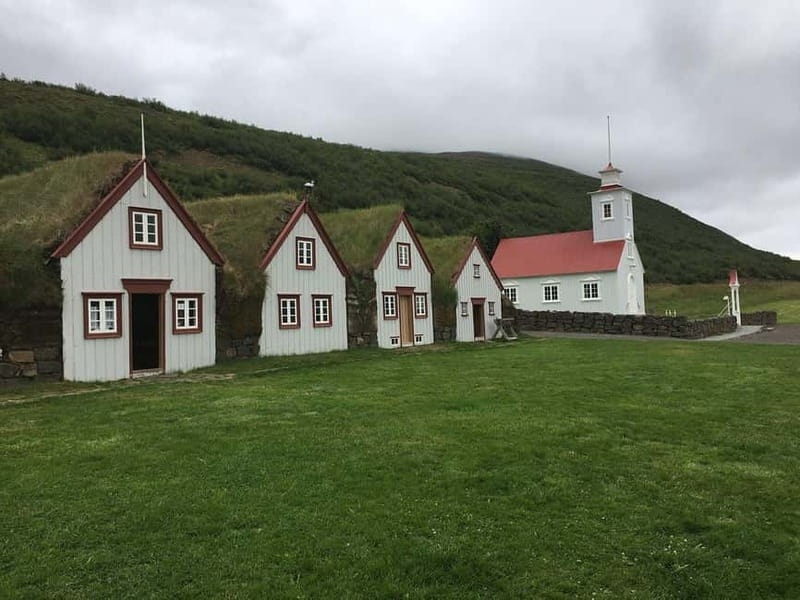 Godafoss Waterfall & Turf House Tour from Akureyri Port - Goðafoss Waterfall: how to get the most from the 45 minutes
