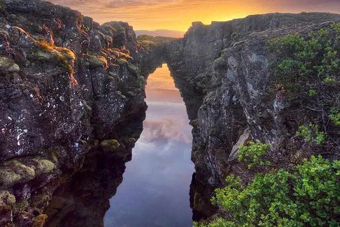 Golden Circle and Blue Lagoon with Admission Ticket - Blue Lagoon: The Best Part of the Day, Plus Towel and Drink