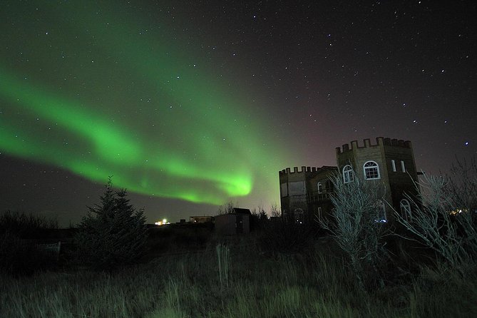Golden Circle and Northern Lights Superjeep Tour from Reykjavik - From dusk to dark: how the northern lights search works