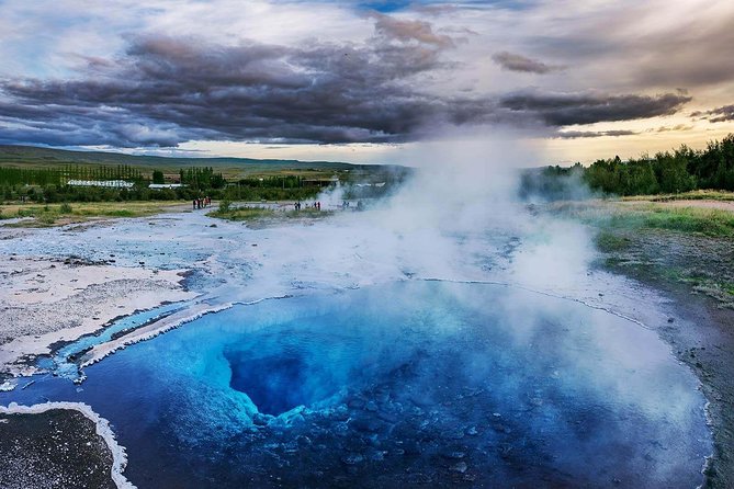 Golden Circle and Sky Lagoon Geothermal Spa Tour from Reykjavik - Food, weather layers, and how to stay comfortable on this 9-hour loop