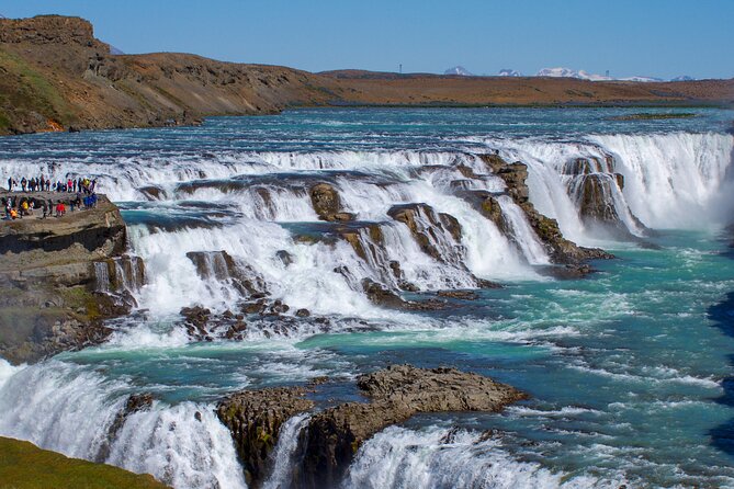 Golden Circle Experience - Private Eco Tour - Arriving in style, with Wi-Fi and an easy Reykjavik pickup