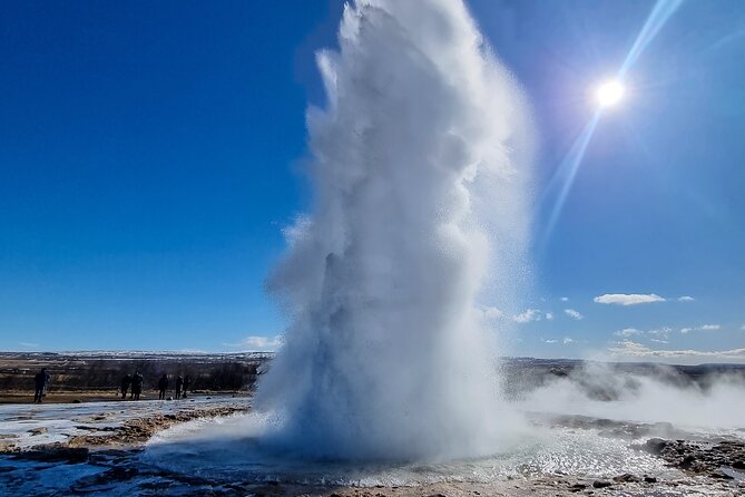 Golden Circle Experience - Private Eco Tour - Stop 2: Kerid Crater, quick but photogenic, with a lake inside