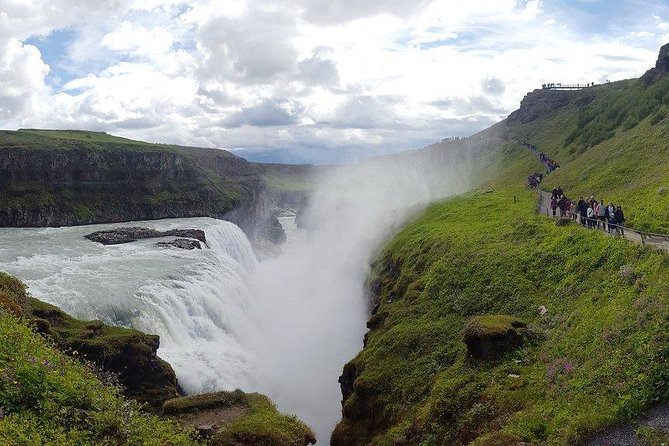 Golden Circle Express. Private Tour from Reykjavik - Reykjavik pickup, a capable vehicle, and a guide who talks your language