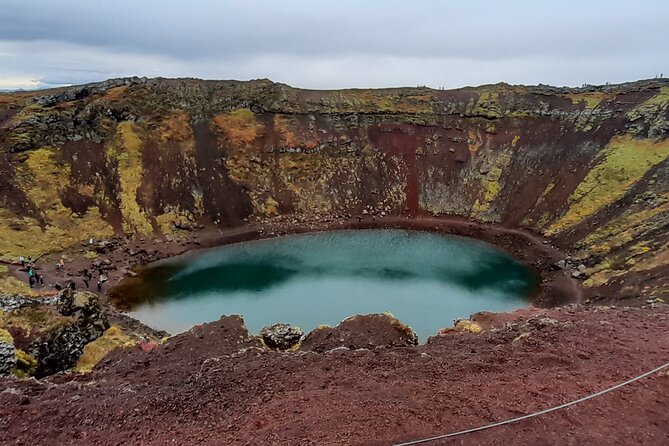 Golden Circle Private Tour with a Local Guide - Kerið Crater: red lava, moss, and a blue crater lake look