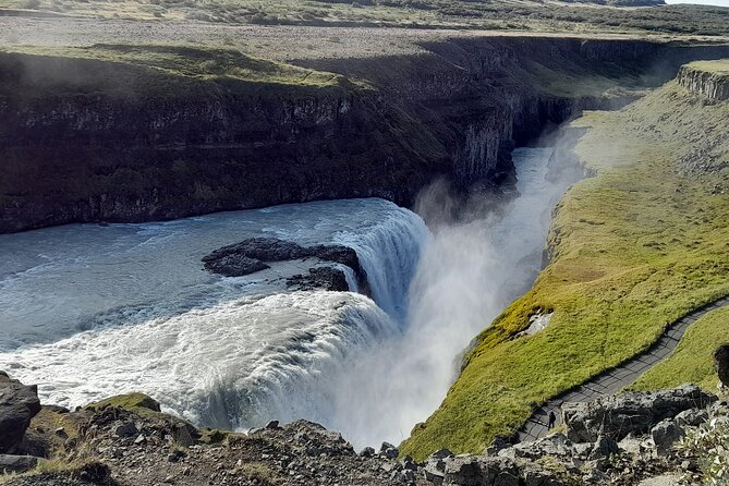 Golden Circle Private Tour with a Local Guide - Þingvellir National Park: tectonic plates and Iceland’s first parliament site