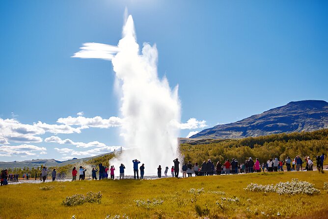 Golden Circle Private Tour with Kerid Crater from Reykjavik - Thingvellir National Park: tectonic plates, not just a pretty place