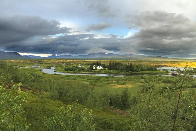 Golden Circle & Secret Lagoon & Friðheimar (lunch included) - PRIVATE TOUR - Geysir and Strokkur eruption rhythm, plus Faxi and Gullfoss views