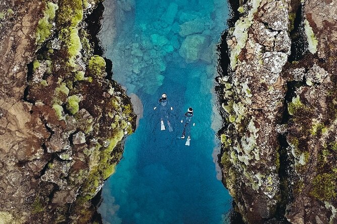 Golden Circle Silfra Snorkeling and Fridheimar Tomato Farm Lunch - Gear and clothing: what to wear so Silfra feels doable