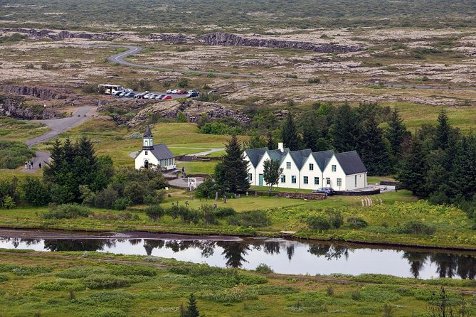 Golden Circle Super Jeep Tour and Snowmobiling from Reykjavik - Geysir and Gullfoss: planned stops for heat and thunder