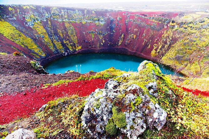 Golden Circle Tales, Tomato Farm & Kerid – Small Group from RVK - Gullfoss Waterfall: The Classic Power Stop That Still Feels Real