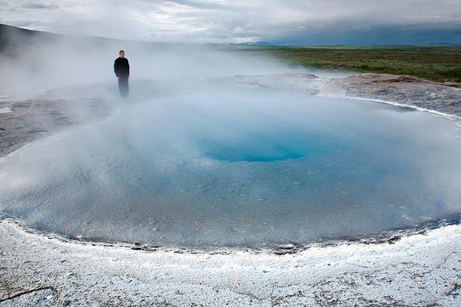 Golden Circle Tour and Evening Northern Lights Cruise from Reykjavik - Price and Value: Is $197.55 a Good Deal?