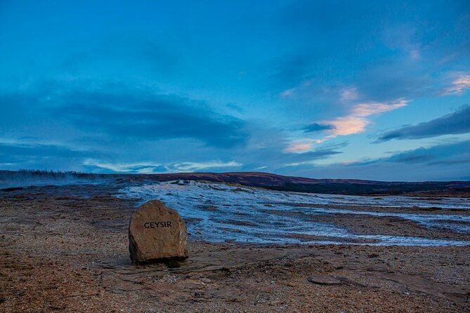 Golden Circle Tour Small Group - Discover Icelandic Icons - Strokkur eruptions, every 5 to 10 minutes, 20 to 30 meters high