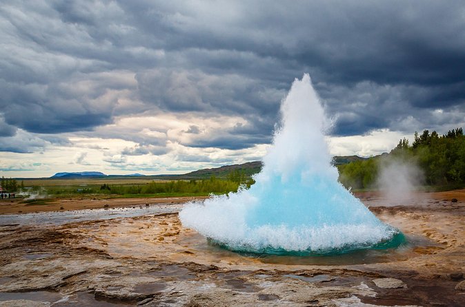 Golden Circle Tour with Extra Waterfalls Small Group Tour - Gullfoss and the Golden Circle main event
