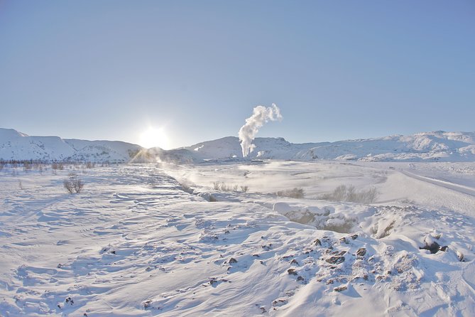 Golden Circle with extra G - Nesjavallavirkjun: geothermal power, sulfur smell, and close-up science