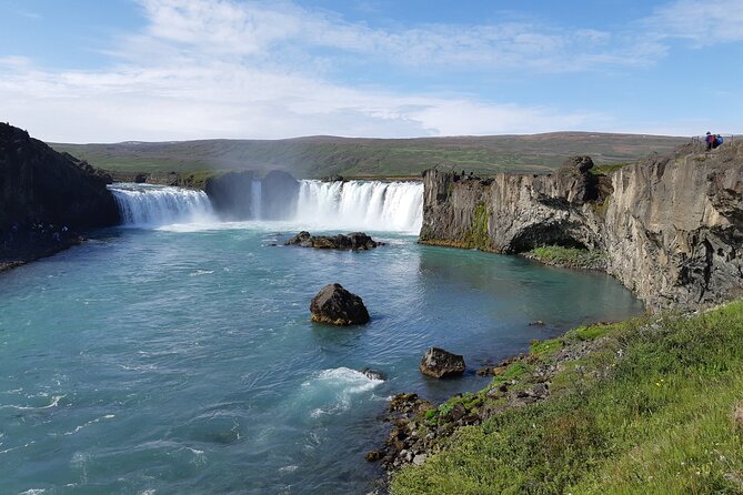 Half-Day Combo Tour to Goðafoss, Laufas and The Christmas House - Why the price feels fair, and where the schedule can pinch