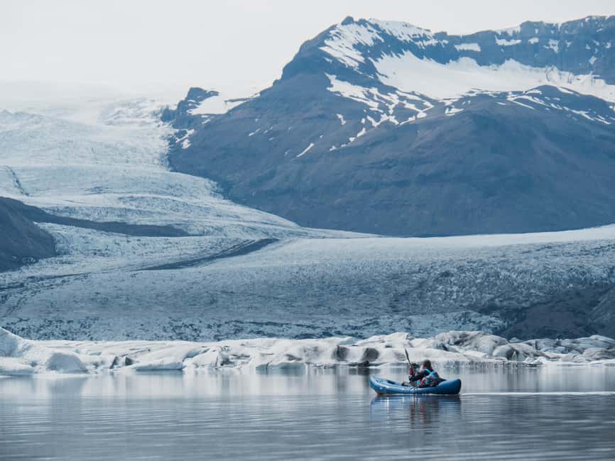 Heinabergslón Glacier Lagoon Kayak and Hike - Key highlights at a glance
