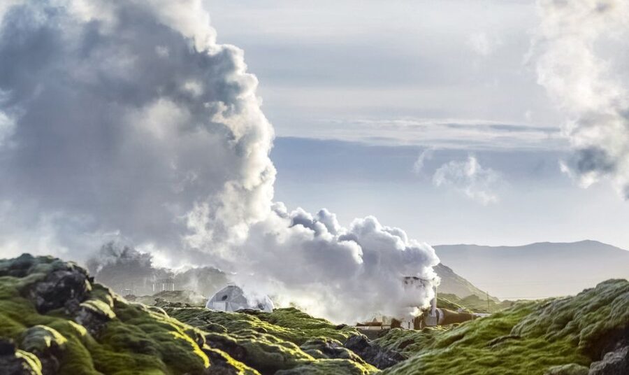 Hellisheiði Geothermal Exhibition: Entry and Audio Tour - Viewing platforms and questions with on-site staff