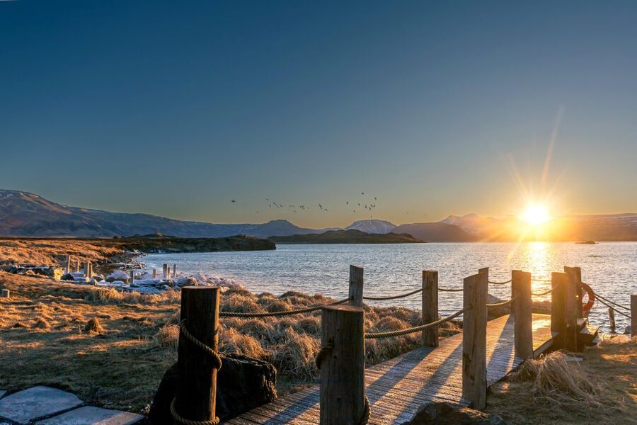 Hvammsvik Hot Springs: Admission Package - Swim-Up Bar and On-Site Food: Good Add-On, Not a Restaurant Holiday
