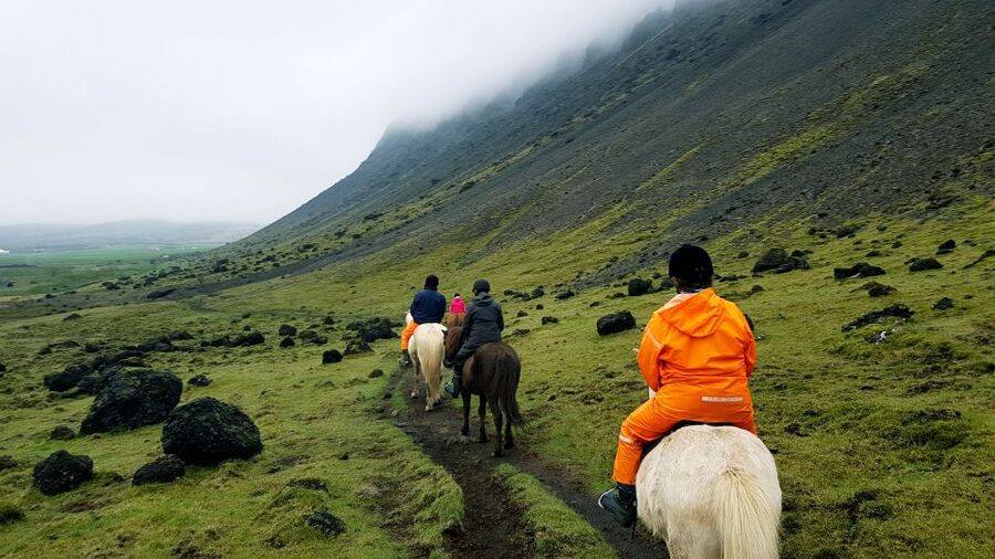Hveragerdi: Reykjadalur (Hotspring Valley) Horse Riding Tour - The first stop: coffee-area check-in and getting geared up