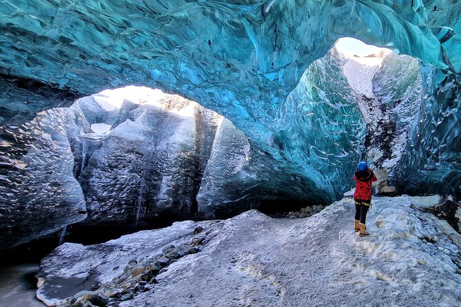 Ice Cave and Glacier Walk into Blue Glacier Canyon - From Jökulsárlón, you start in the right place