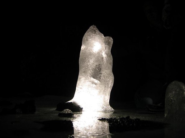 Ice Cave Lofthellir exploration - A permafrost Cave inside a magma tunnel. - Key points before you go