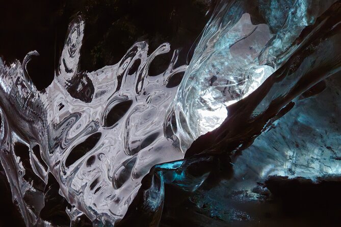 Ice Cave Tour from Jökulsárlón - Ice caves near Skaftafell start at Jökulsárlón