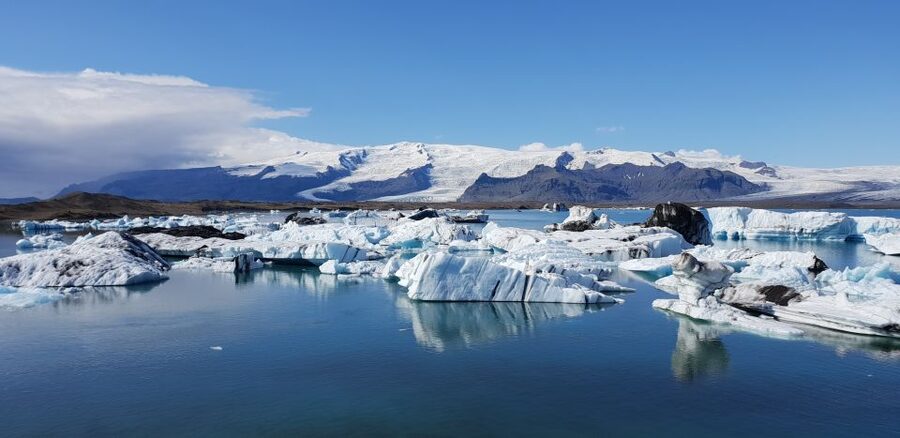 Iceland: 3-Day Golden Circle, South Coast, & Glacier Tour - Day 3: Jökulsárlón icebergs, boat time, and Fjádrárgljúfur’s canyon views