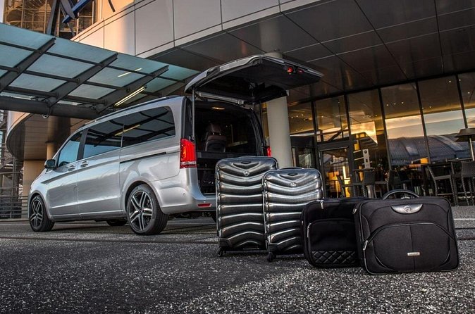 Iceland: Airport Transfers between Keflavik and Reykjavik City - Booking Timing: Why 50 Days in Advance Helps