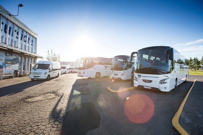 Iceland: Airport Transfers between Keflavik and Reykjavik Hotels - Timing that matches real flight schedules