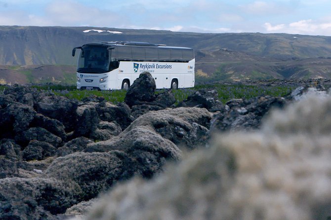 Iceland: Airport Transfers between Keflavik and Reykjavik Hotels - The BSÍ transfer: color-coded shuttles and the luggage reality
