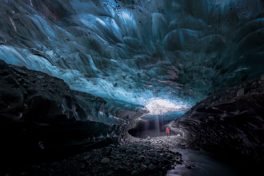 Iceland: Ice Cave Captured with Professional Photos - Key highlights and what they mean for you