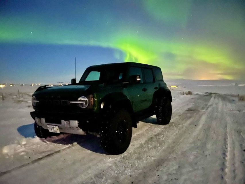 Iceland in a nutshell, private Super Jeep - Surtshellir Lava Cave: fire history turned into a guided stop